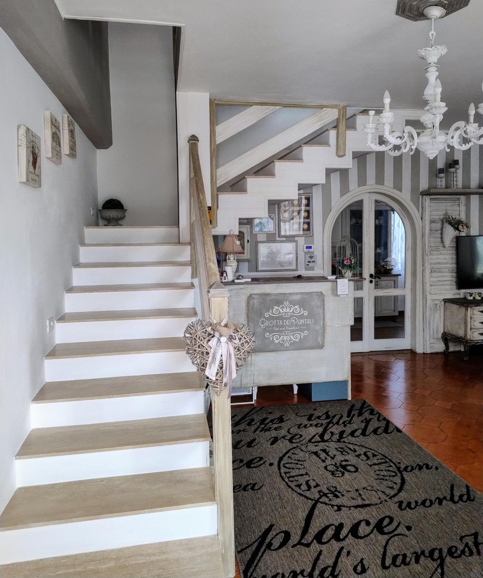 Grotta Dei Puntali B&B Каріні Екстер'єр фото