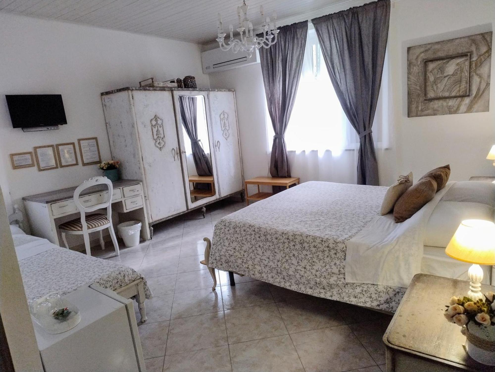 Grotta Dei Puntali B&B Каріні Номер фото