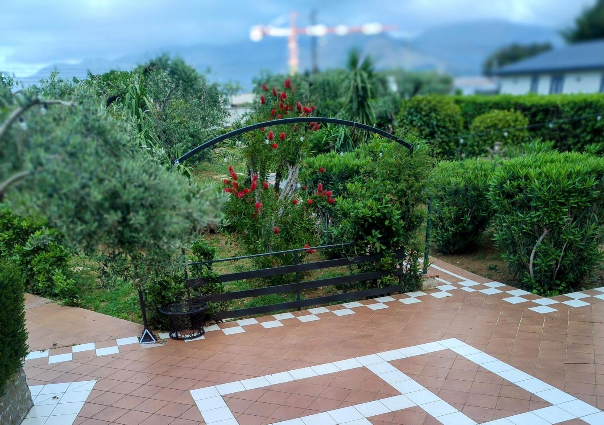Grotta Dei Puntali B&B Каріні Номер фото
